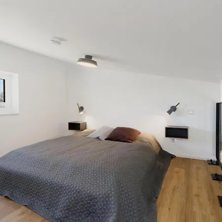 3 Bedroom Stunning In Lembruch-duemmer Holiday home